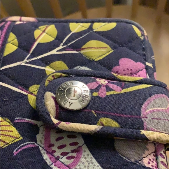 Vera Bradley wallet💜 - Picture 7 of 7